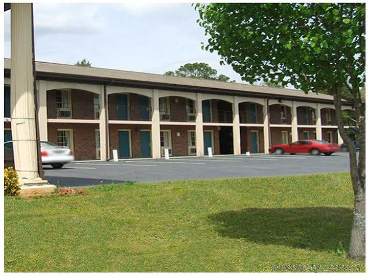 Scottish Inn And Suites Perry Buitenkant foto
