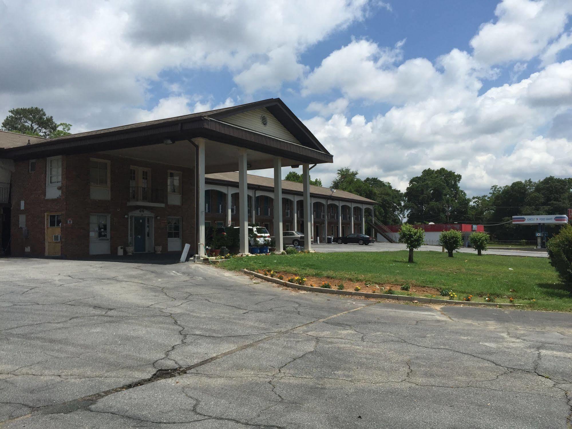 Scottish Inn And Suites Perry Buitenkant foto