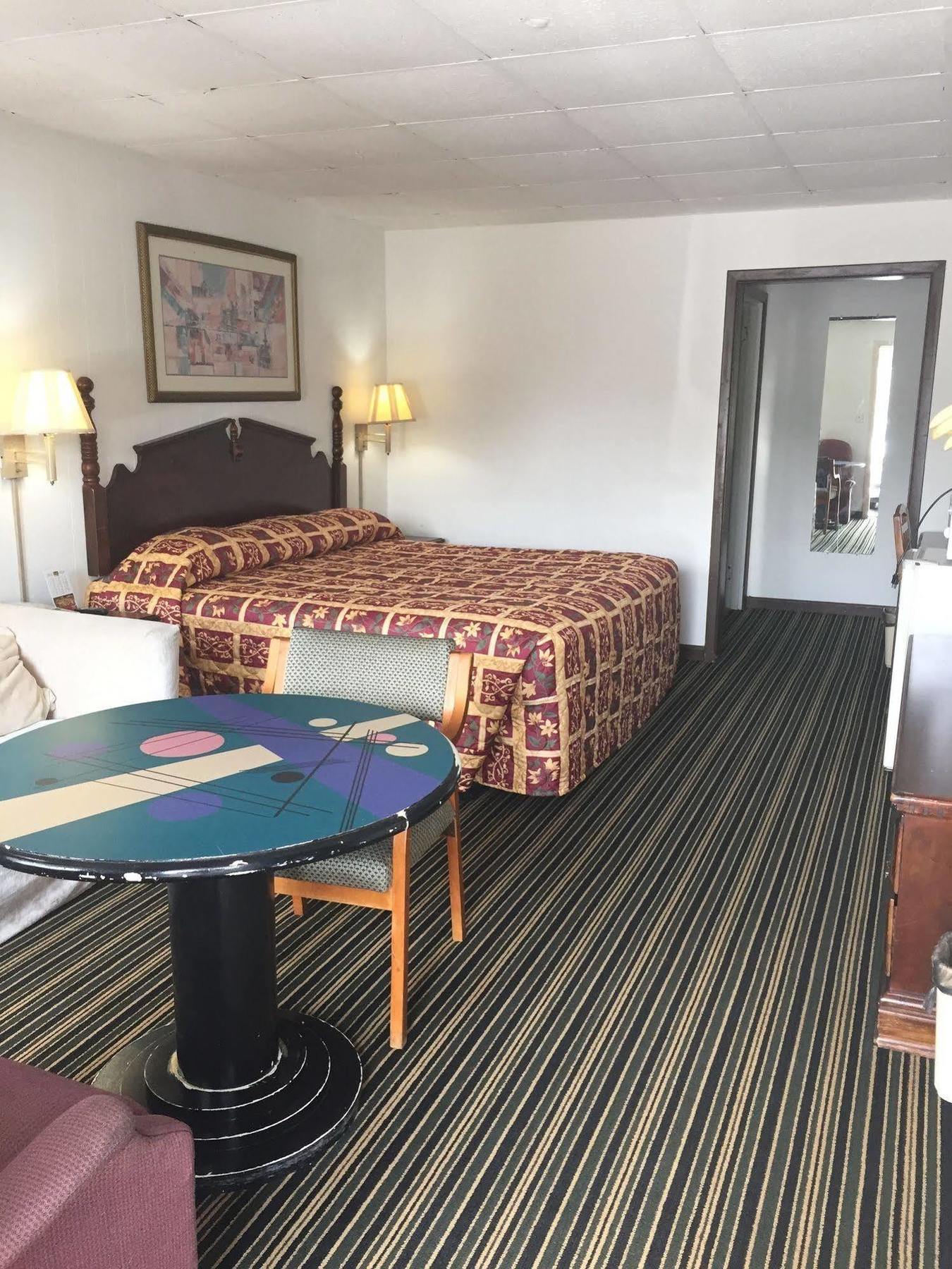 Scottish Inn And Suites Perry Buitenkant foto