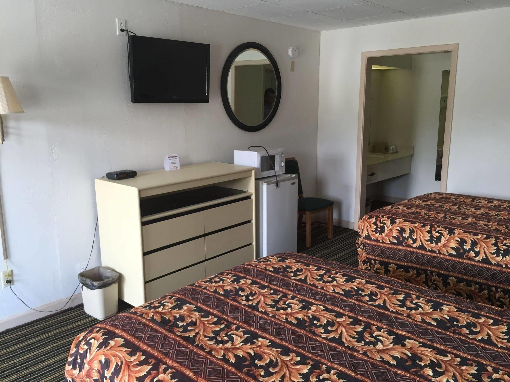 Scottish Inn And Suites Perry Buitenkant foto