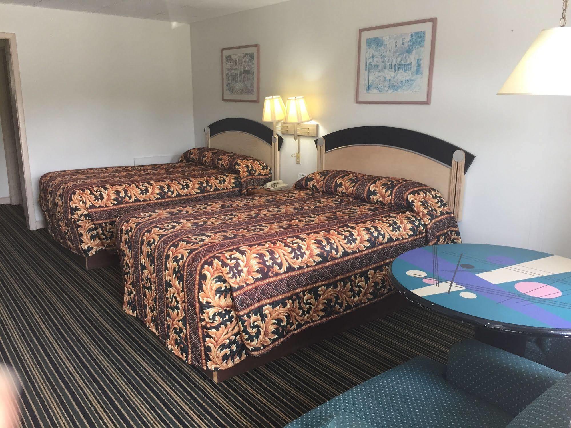 Scottish Inn And Suites Perry Buitenkant foto