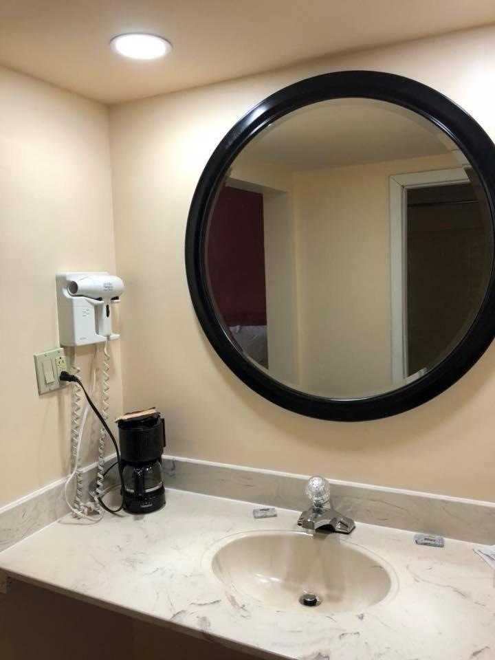 Scottish Inn And Suites Perry Buitenkant foto