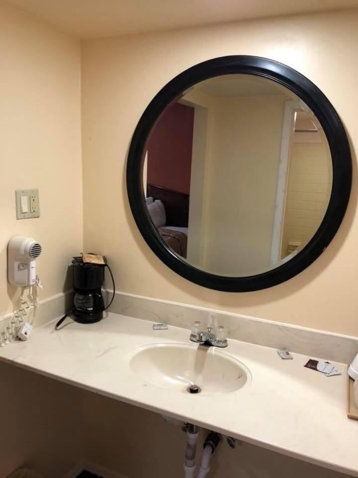 Scottish Inn And Suites Perry Buitenkant foto