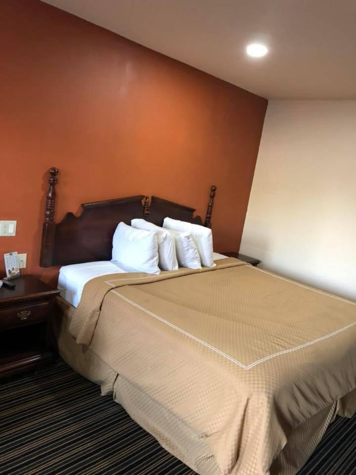 Scottish Inn And Suites Perry Buitenkant foto