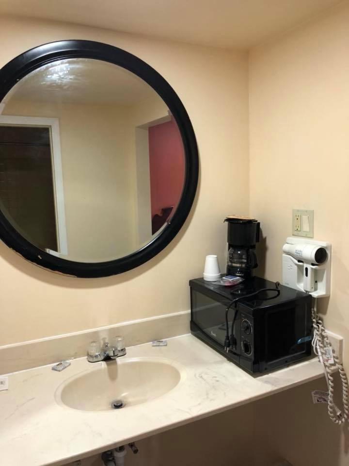 Scottish Inn And Suites Perry Buitenkant foto